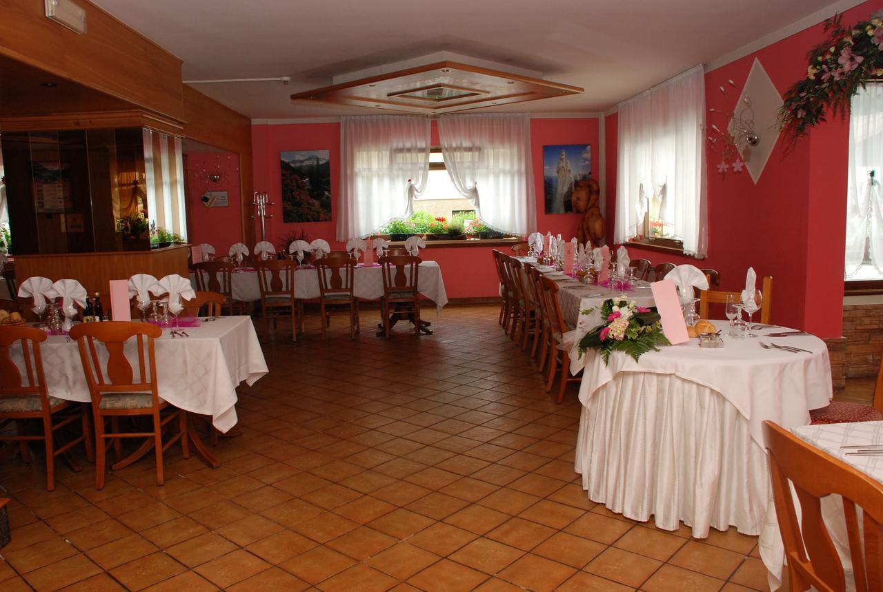 Albergo Ginevra Roncone Экстерьер фото